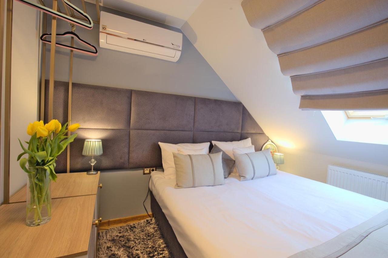 Hotel I Restauracja Na Skarpie ซ็อบโกวิตเซ ชลอสเกีย ภายนอก รูปภาพ
